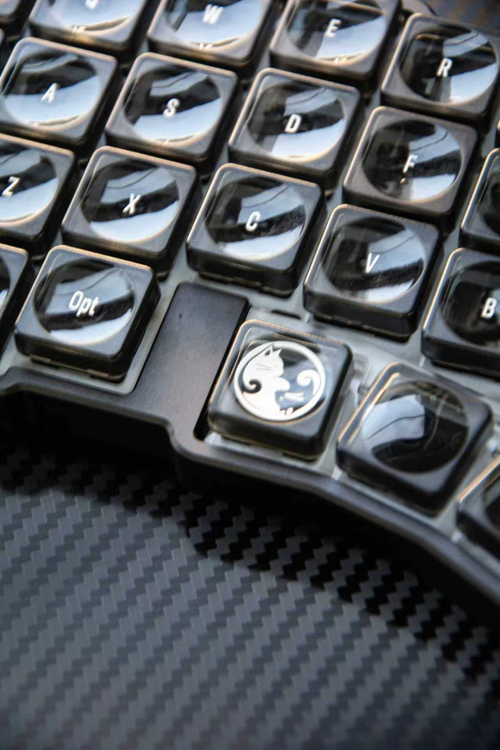 LCK-Cornix Transparent Keycap Set