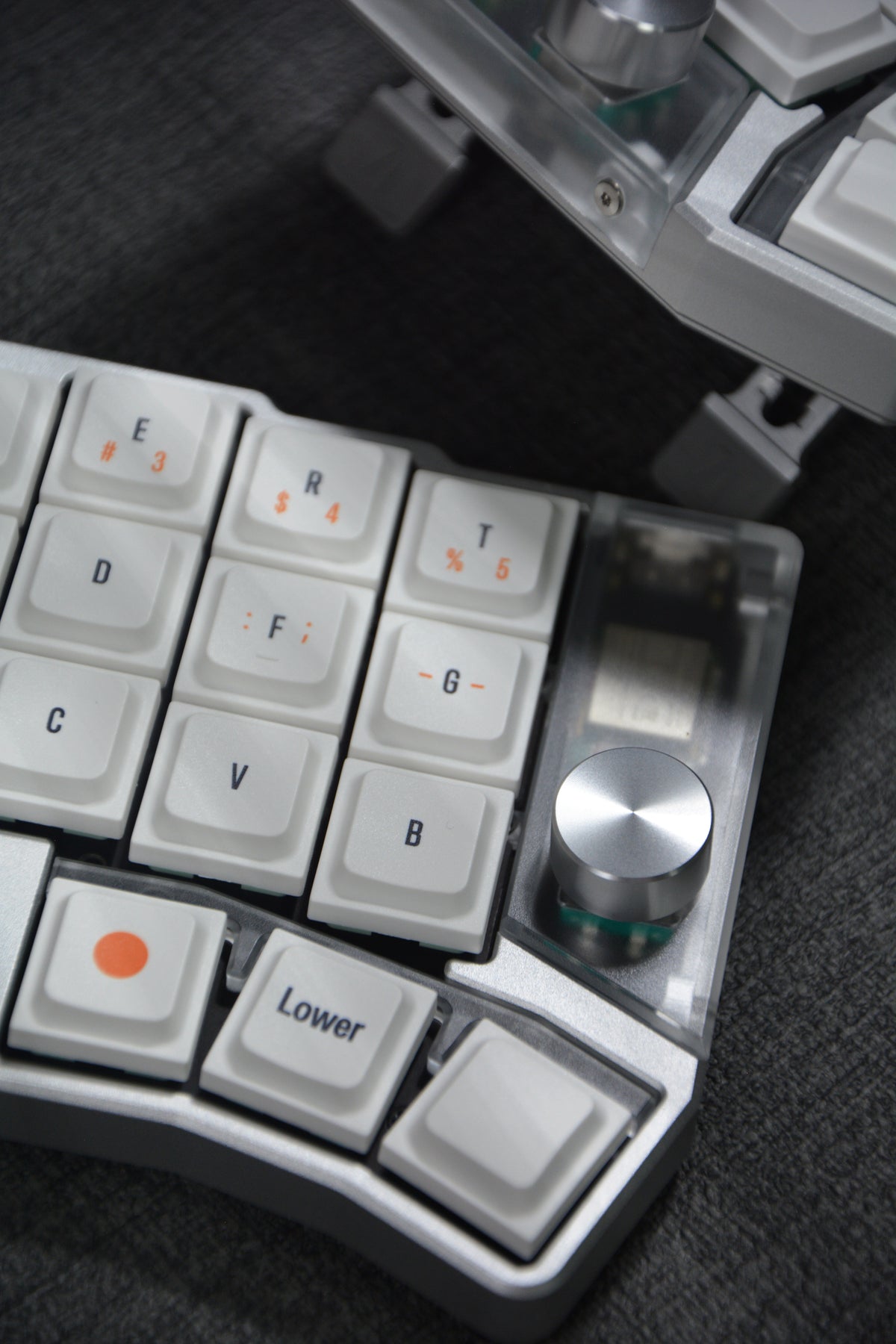 Cornix LP – Low-Profile Ergonomic Split Wireless Keyboard