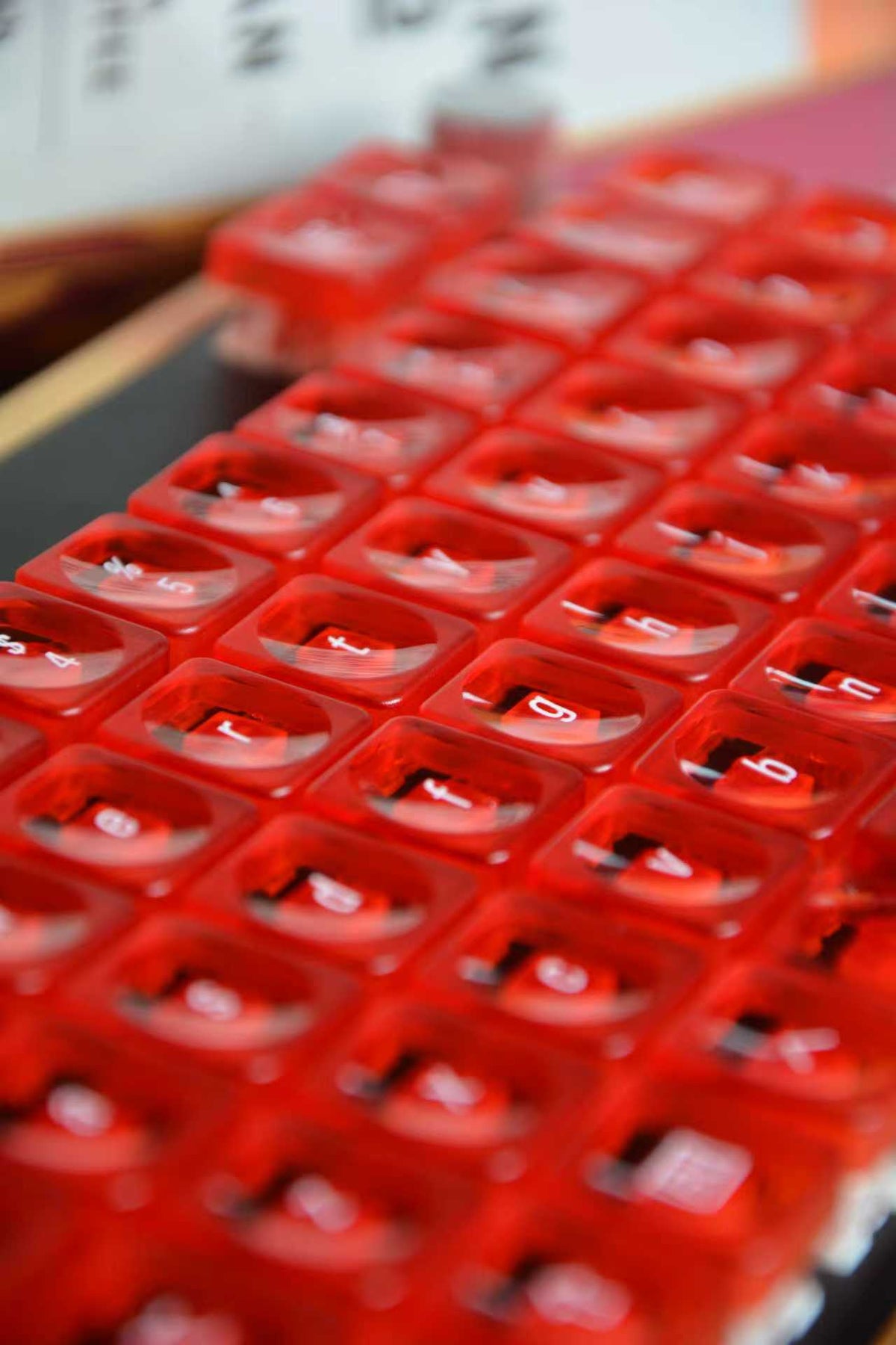 LCK Transparent 40% Low-Profile Keycap Set