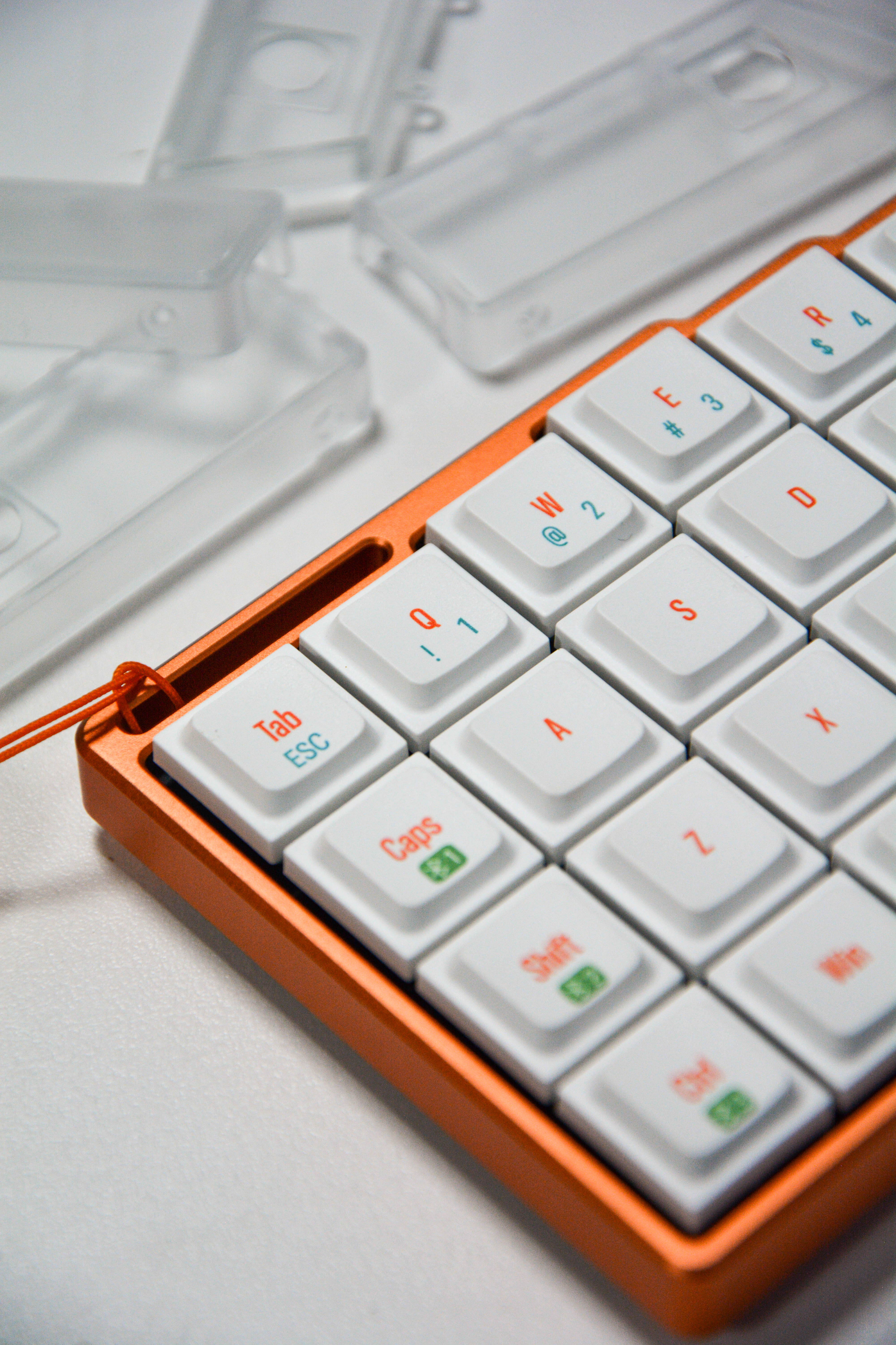 Cornix LP Split Ergonomic Keyboard | Wireless Low-Profile
