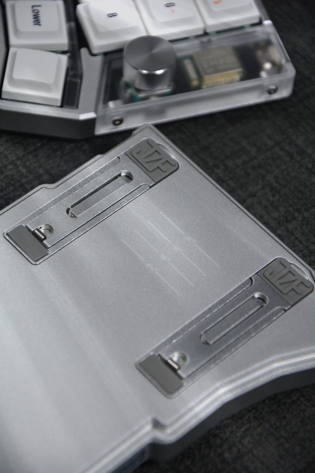 Cornix LP – Low-Profile Ergonomic Split Wireless Keyboard